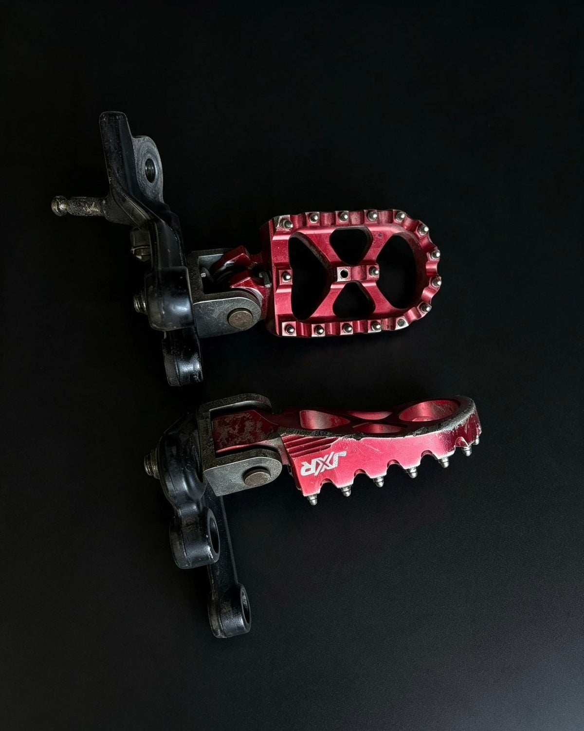 JxR Red foot pegs/Hangers Bundle - Used